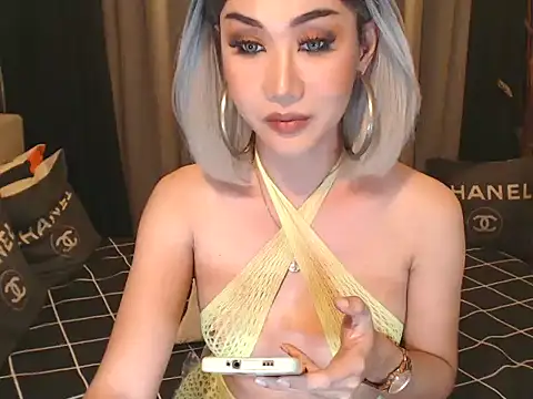 YourHotCassie live sex cam