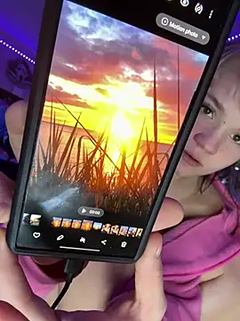 Cutiepiespanks's cam snapshot