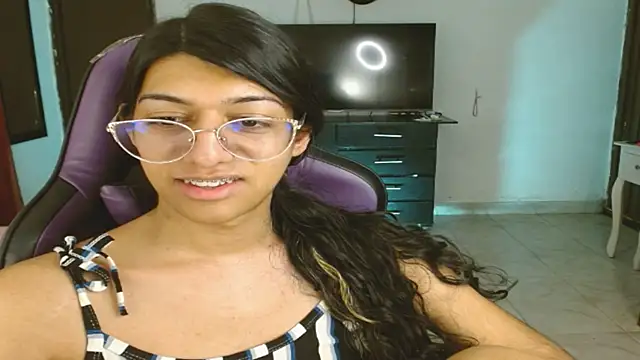 engielphoenis14 live sex cam