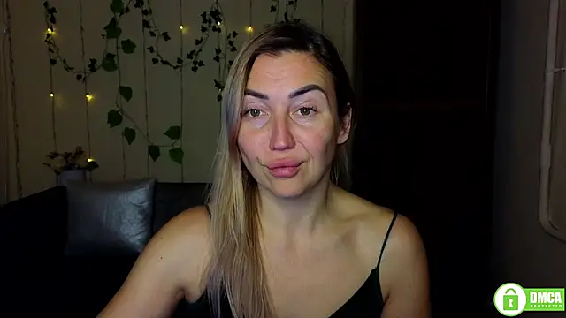 Kiss_julli88I's cam snapshot