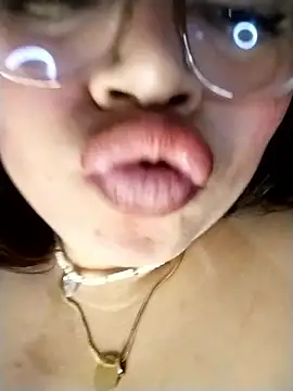 Diamily live sex cam