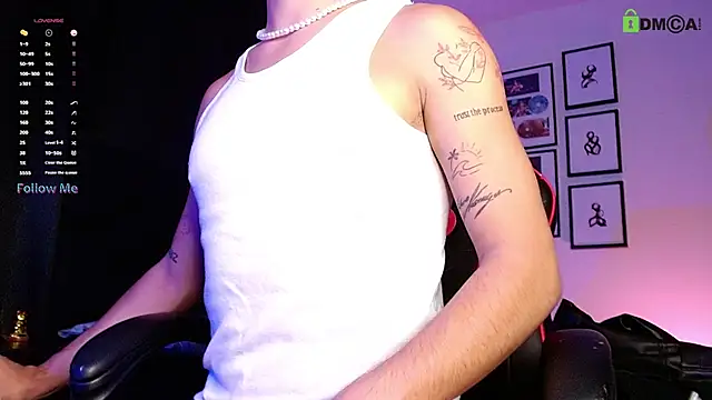 isaac_saenzs's cam snapshot