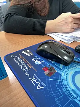 ThuPhuong-Tr's cam snapshot