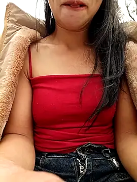 emaame68's cam snapshot