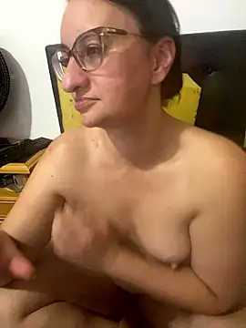 gloria7v05's cam snapshot