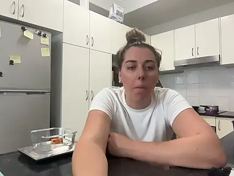 Lulu_berkeley live sex cam