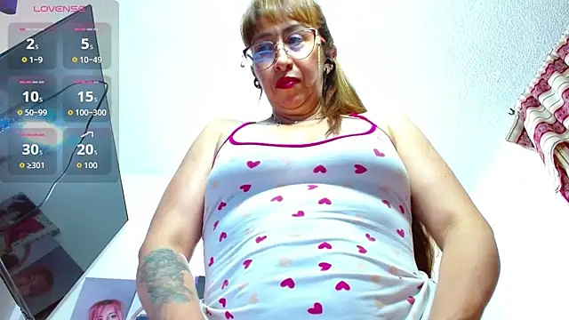 Wiktoria_Brownx live sex cam