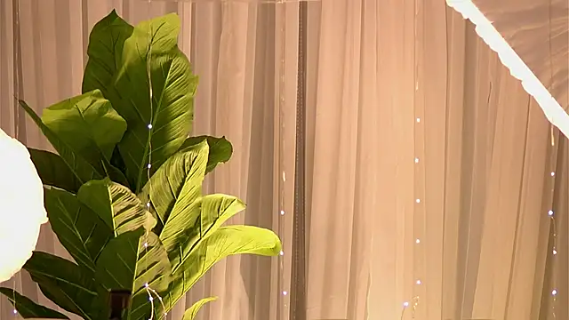 YasmineShaw live sex cam