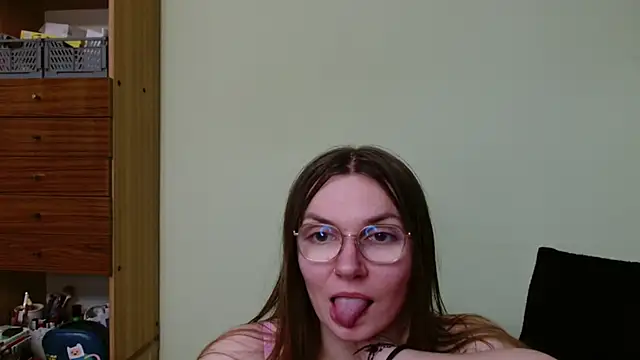 LooveELLYx live sex cam