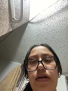 LyaRose live sex cam