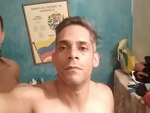 Chiquitoperopeligroso4's cam snapshot