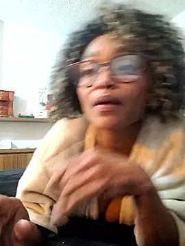 BiiancaEstradaa live sex cam