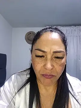 Gina_Myers live sex cam