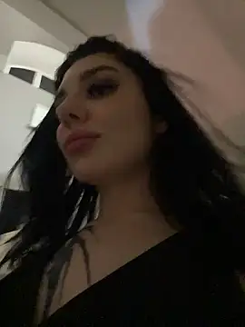 MaeveMoon live sex cam