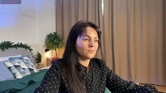 _SilkyShadow_'s cam snapshot