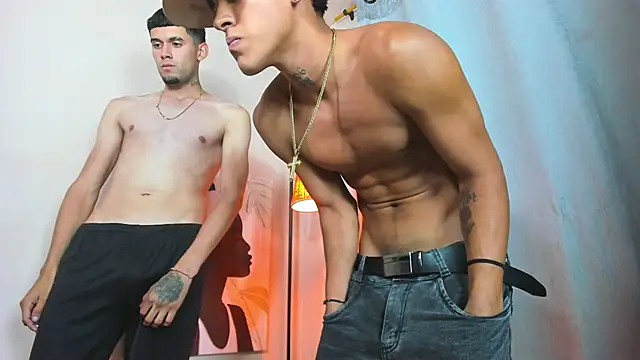 Skinnyfucked's cam snapshot