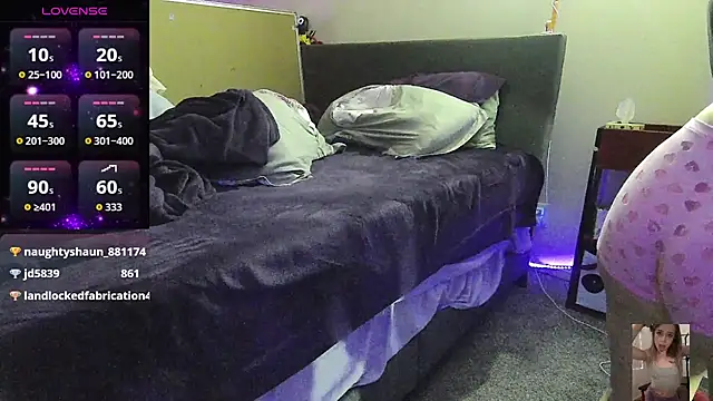 Blondiewithanass's cam snapshot