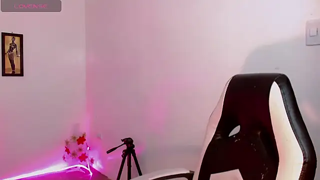 AdharaaMoon live sex cam