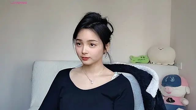 -J-o-y- live sex cam