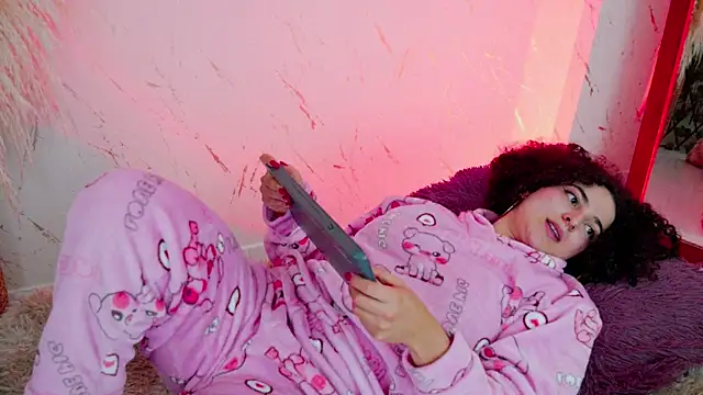 merida_bell18 live sex cam