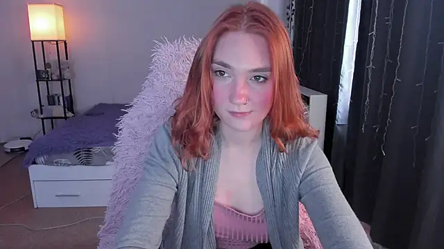 ReddHotPipper's cam snapshot