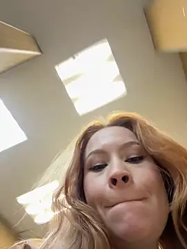 _Little_Ginger's cam snapshot