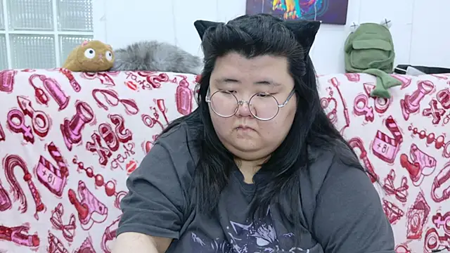 Nadine_asian live sex cam