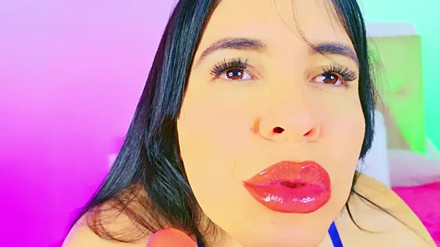 CharlootteEvans's cam snapshot