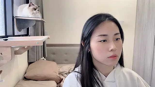 BabyOneDaily's cam snapshot