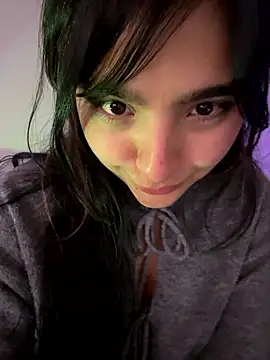 Clementyne30 live sex cam