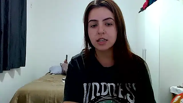 chelbyy's cam snapshot