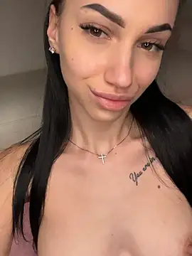 ilariea_girl live sex cam