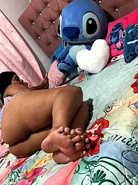 Rachellcooperrr live sex cam