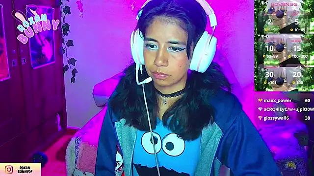 Roxanbunny1 live sex cam