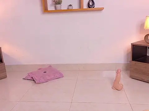 nairagold_'s cam snapshot