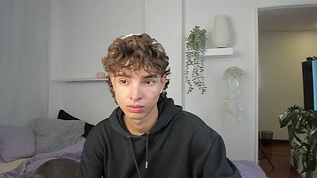 santy-kitty live sex cam