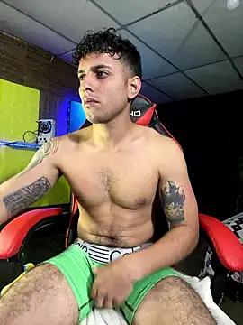 JustynAle2025 live sex cam