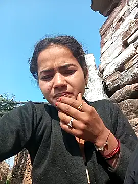 Jooli_sakya live sex cam