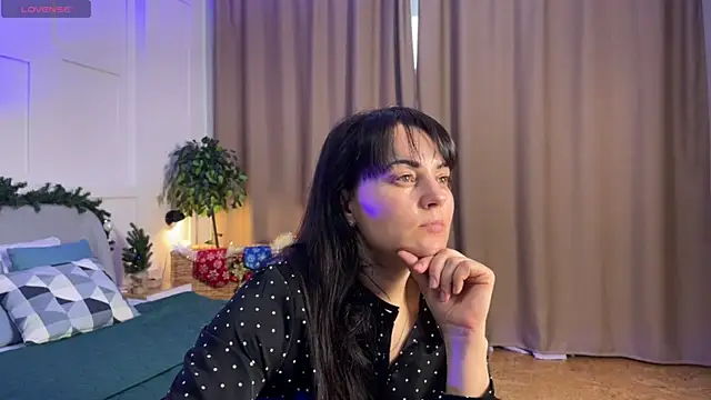 _SilkyShadow_'s cam snapshot