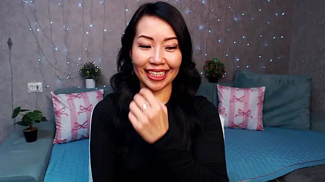 LiaPak's cam snapshot