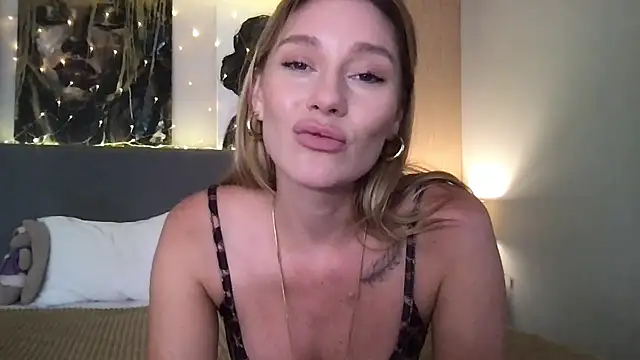 Stella_muse's cam snapshot