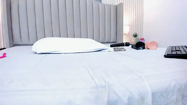 Elaine_Stark's cam snapshot