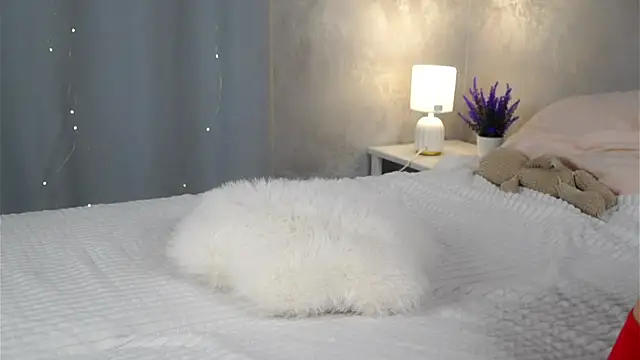 EleneButton's cam snapshot