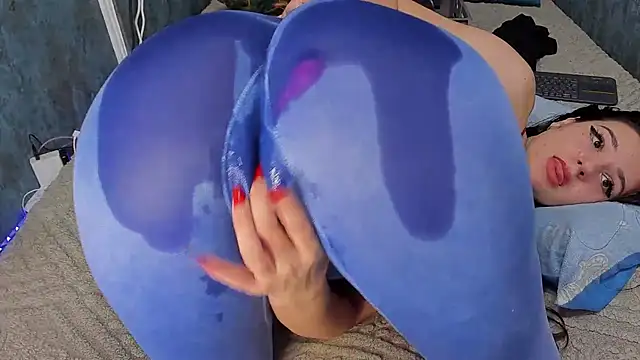 RedAssHottie's cam snapshot