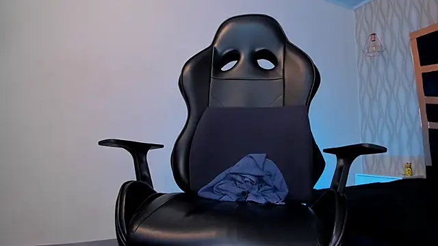 Petesevans live sex cam