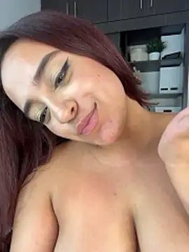 NaughtyNinnaXXX live sex cam