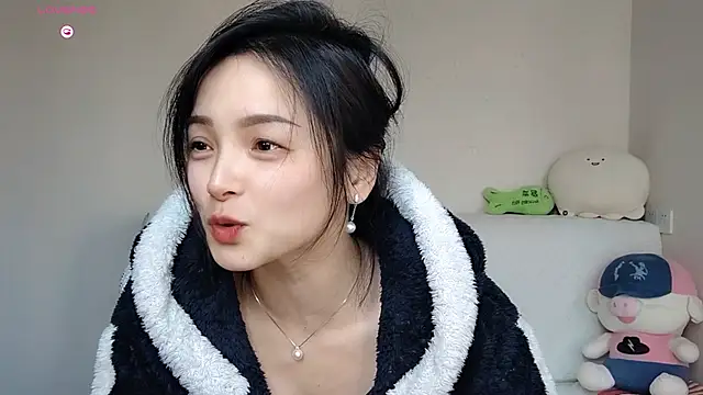 -J-o-y- live sex cam