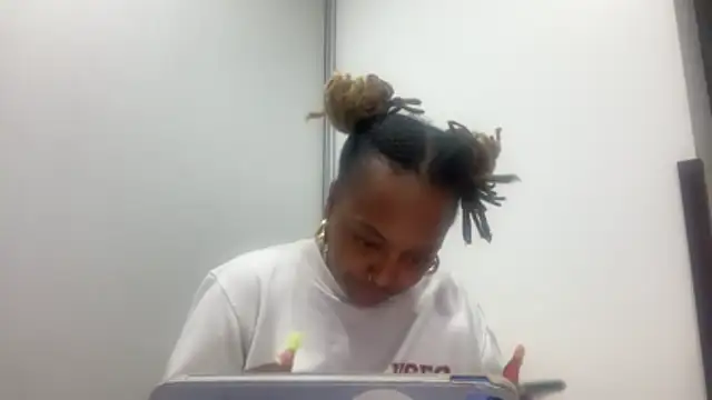 ChocolateCakeQueen live sex cam