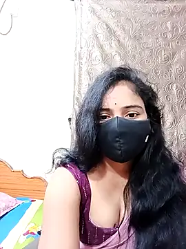 Keerthi-Telugu live sex cam