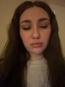 KiraBarlows live sex cam